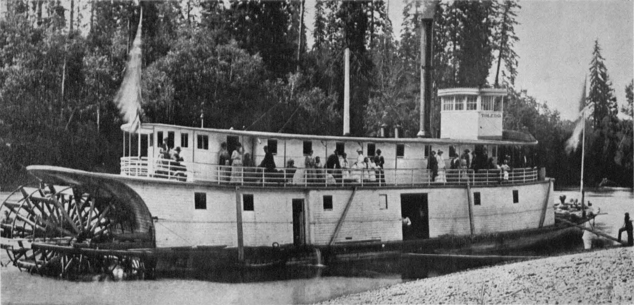 Historic sternwheel steamboat Toledo on the Cowlitz River